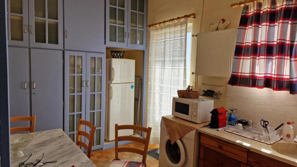Classic Apartment In Kalamáta Kültér fotó