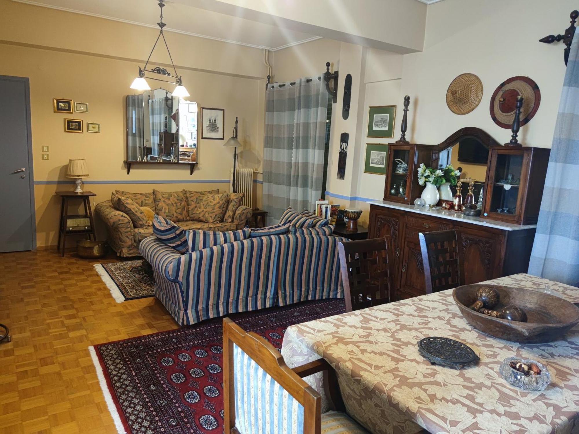 Classic Apartment In Kalamáta Kültér fotó